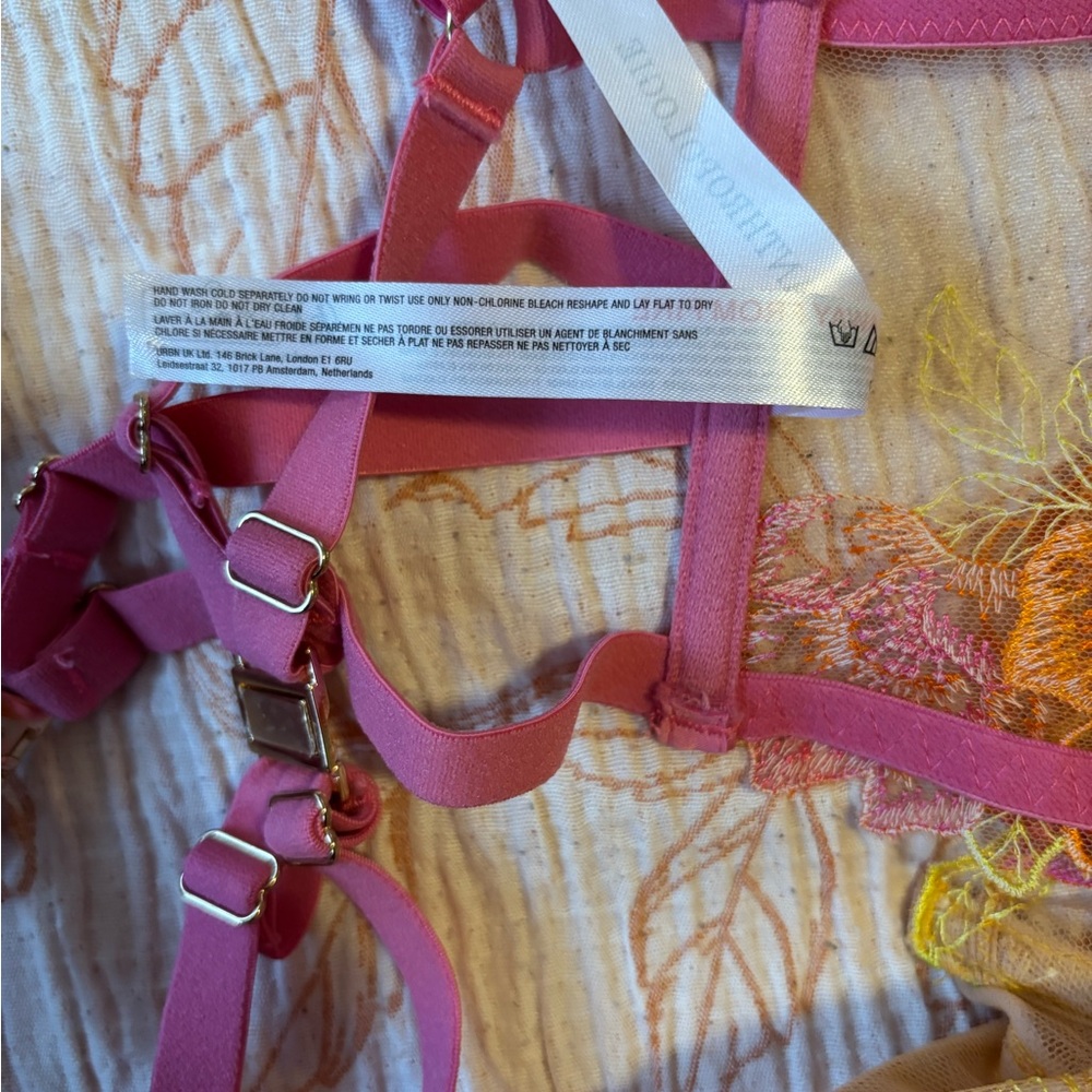 By Anthropologie Embroidered Floral Lace Corset Top - Picture 9 of 10